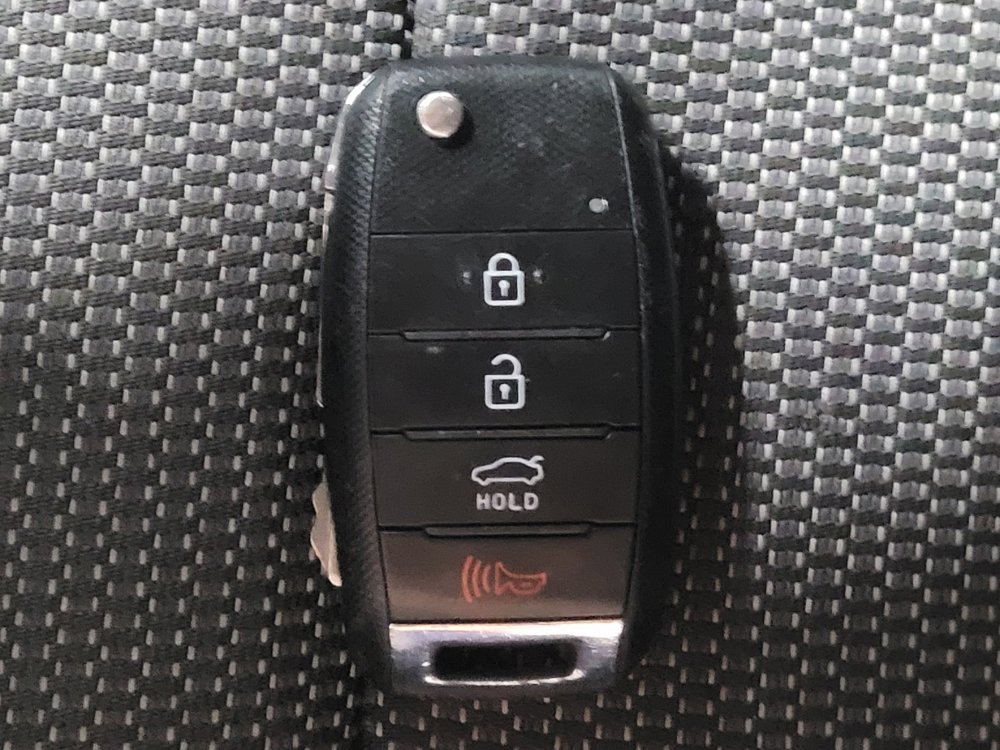 Used 2017 Kia Forte LX image 32