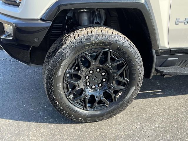 New 2026 GMC Hummer EV SUV image 10