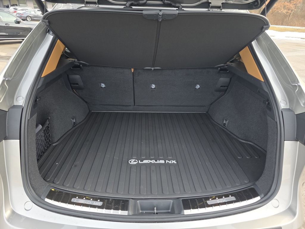 New 2026 Lexus NX 350h FWD image 8