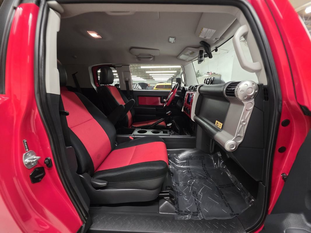 Used 2012 Toyota FJ Cruiser 4WD w/ Trail Teams Special Edition image 22
