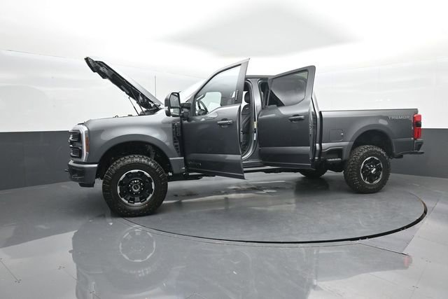 New 2026 Ford F250 Platinum image 45
