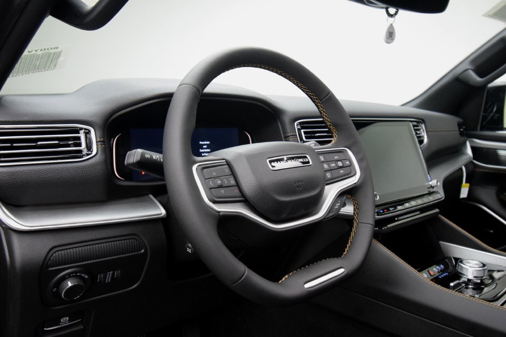 New 2026 Jeep Grand Wagoneer 4WD image 36