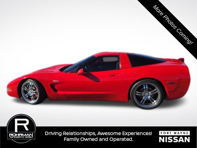 Used 2004 Chevrolet Corvette Coupe RWD image 8