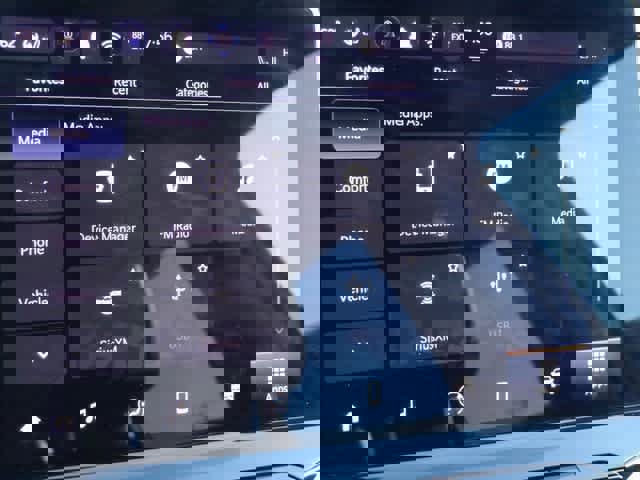 Used 2022 Jeep Compass Limited image 24