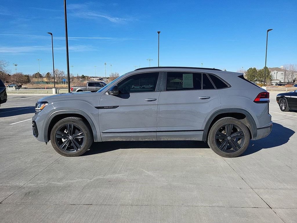 Used 2022 Volkswagen Atlas Cross Sport SEL R-Line image 5