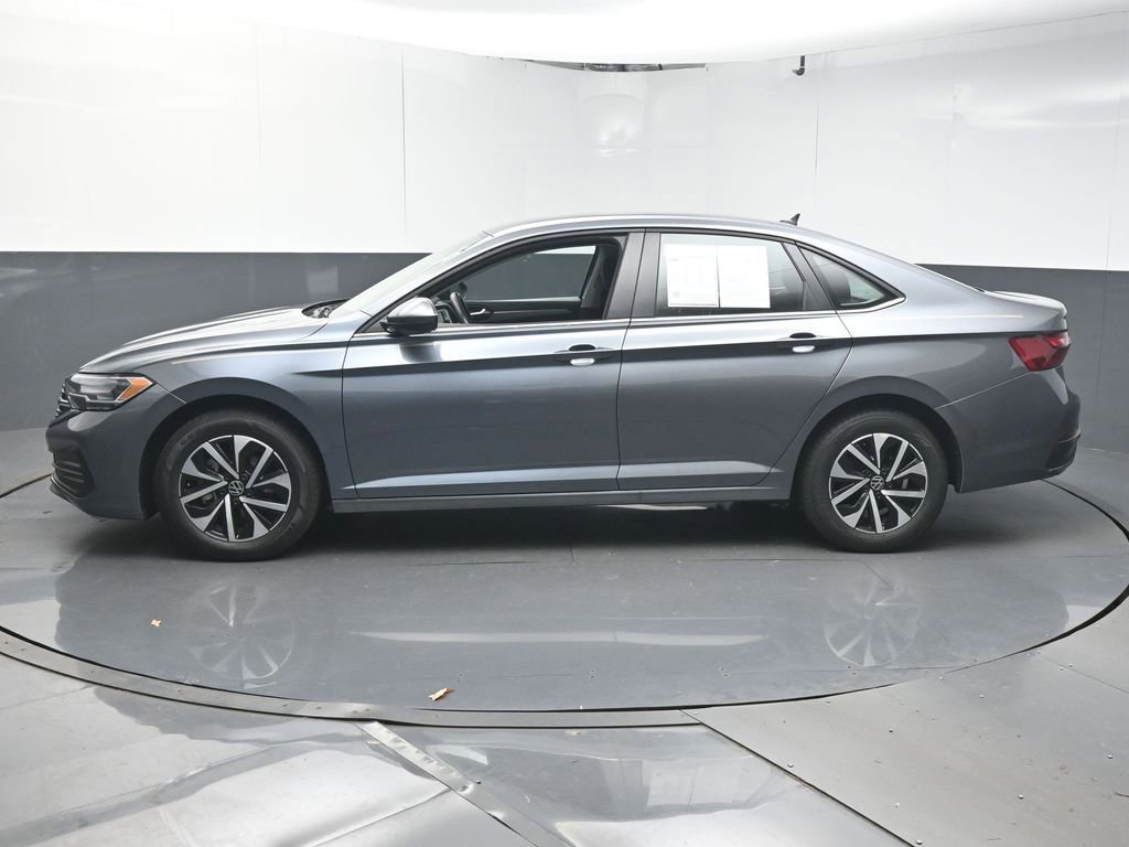 Used 2024 Volkswagen Jetta S image 5