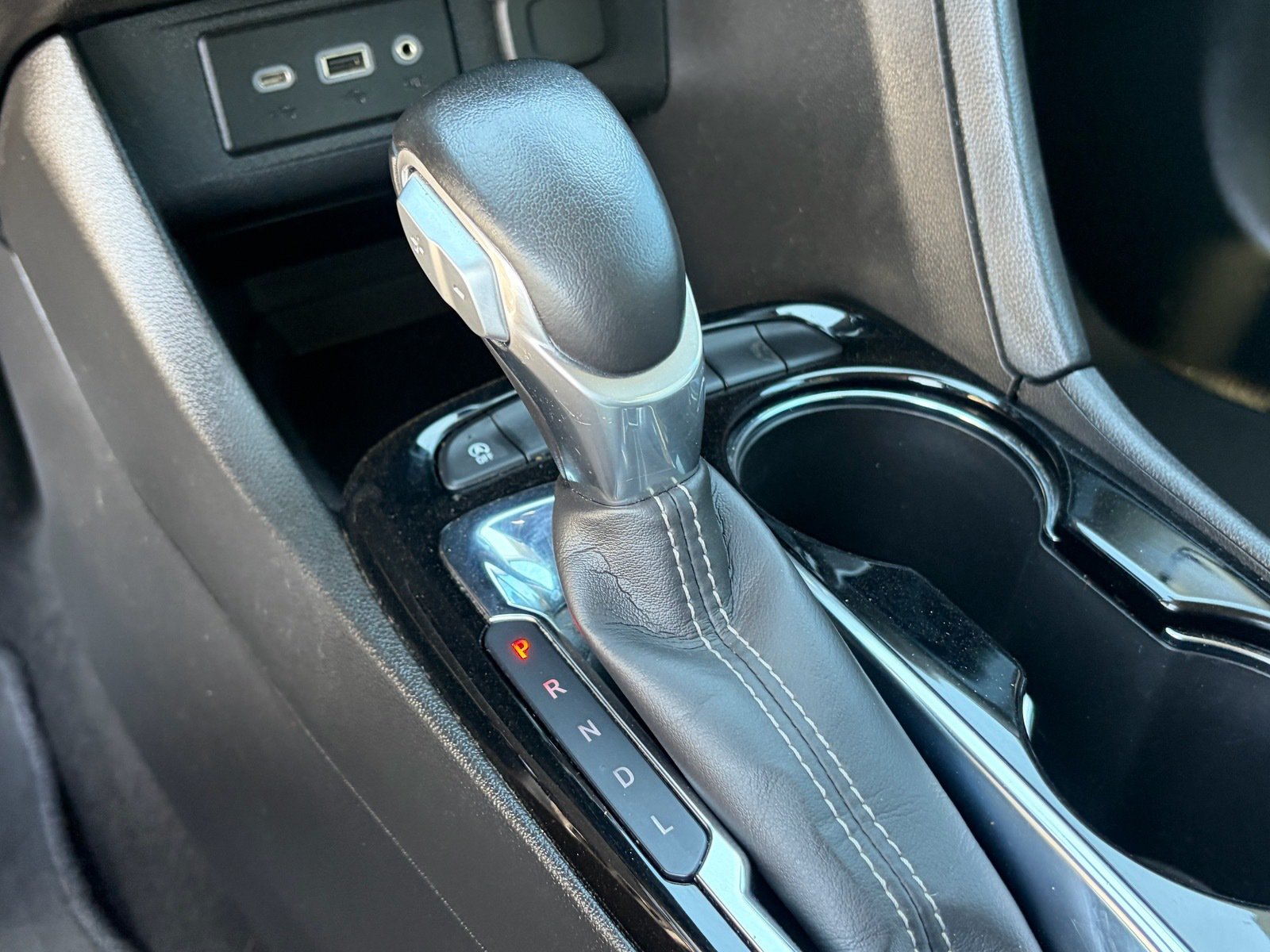Used 2023 Buick Encore GX Preferred w/ Cold Weather Comfort Package FWD image 26