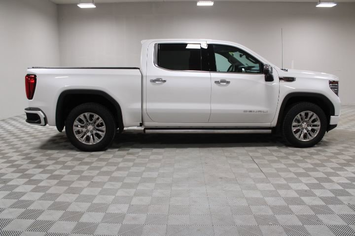 Used 2023 GMC Sierra 1500 Denali w/ Technology Package image 12