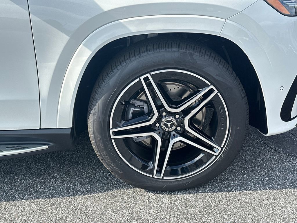 New 2026 Mercedes-Benz GLS 450 4MATIC image 13