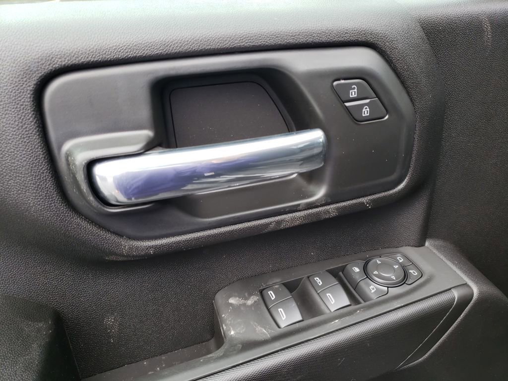 New 2026 Chevrolet Silverado 2500 Custom w/ Custom Value Package image 11