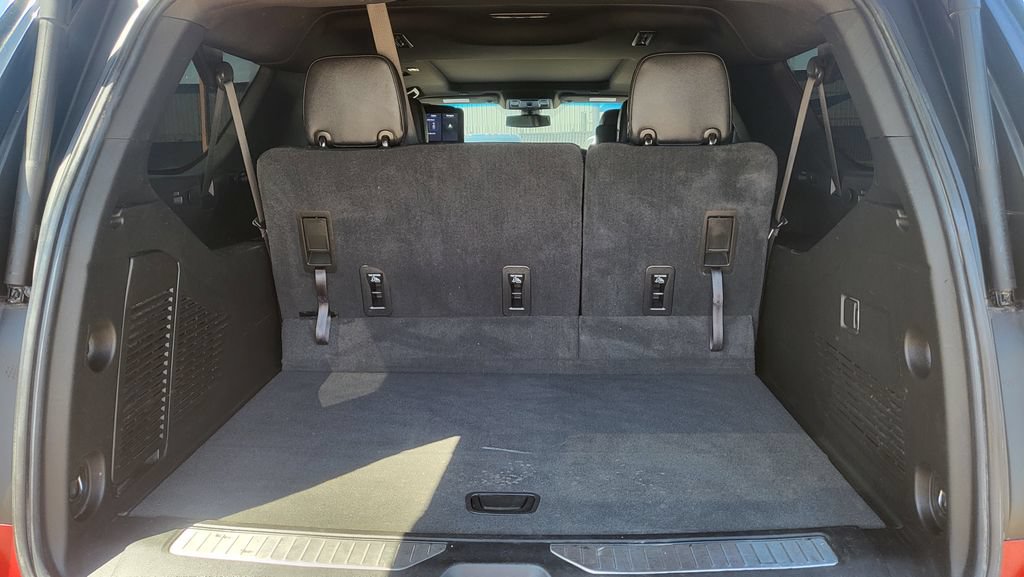 Used 2021 Chevrolet Suburban RST w/ Rear Media and Nav Package AWD/4WD image 13