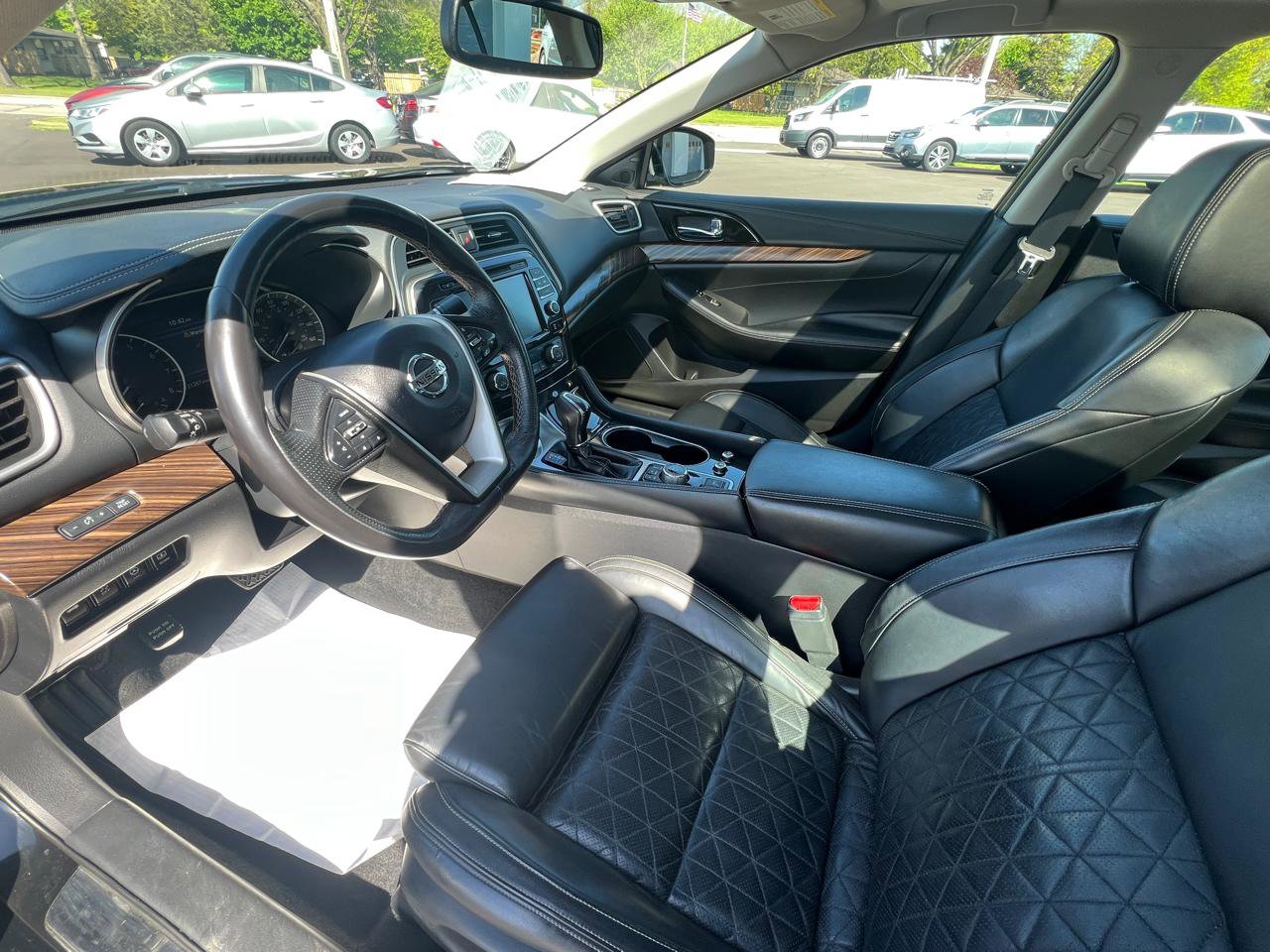 Used 2016 Nissan Maxima Platinum FWD image 17