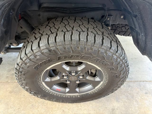 Used 2023 Jeep Gladiator Rubicon w/ LED Lighting Group AWD/4WD image 6