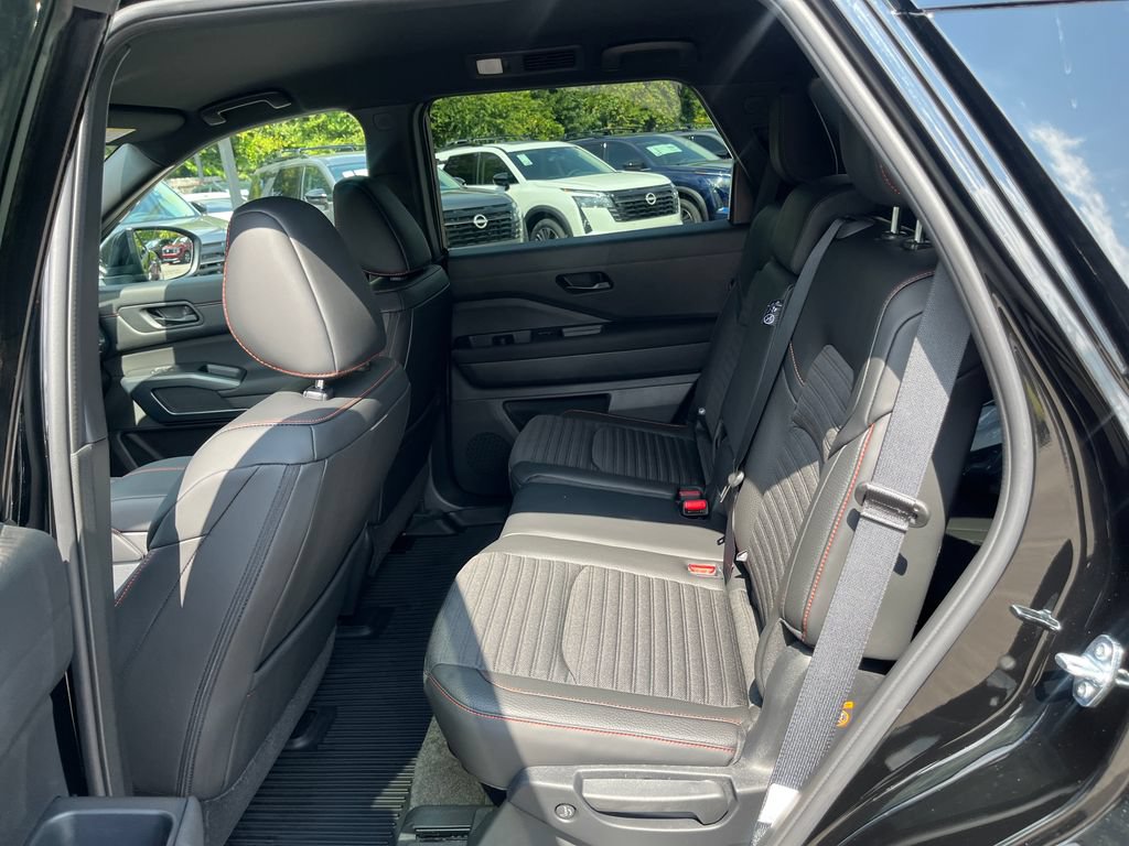 New 2026 Nissan Pathfinder Rock Creek AWD/4WD image 26