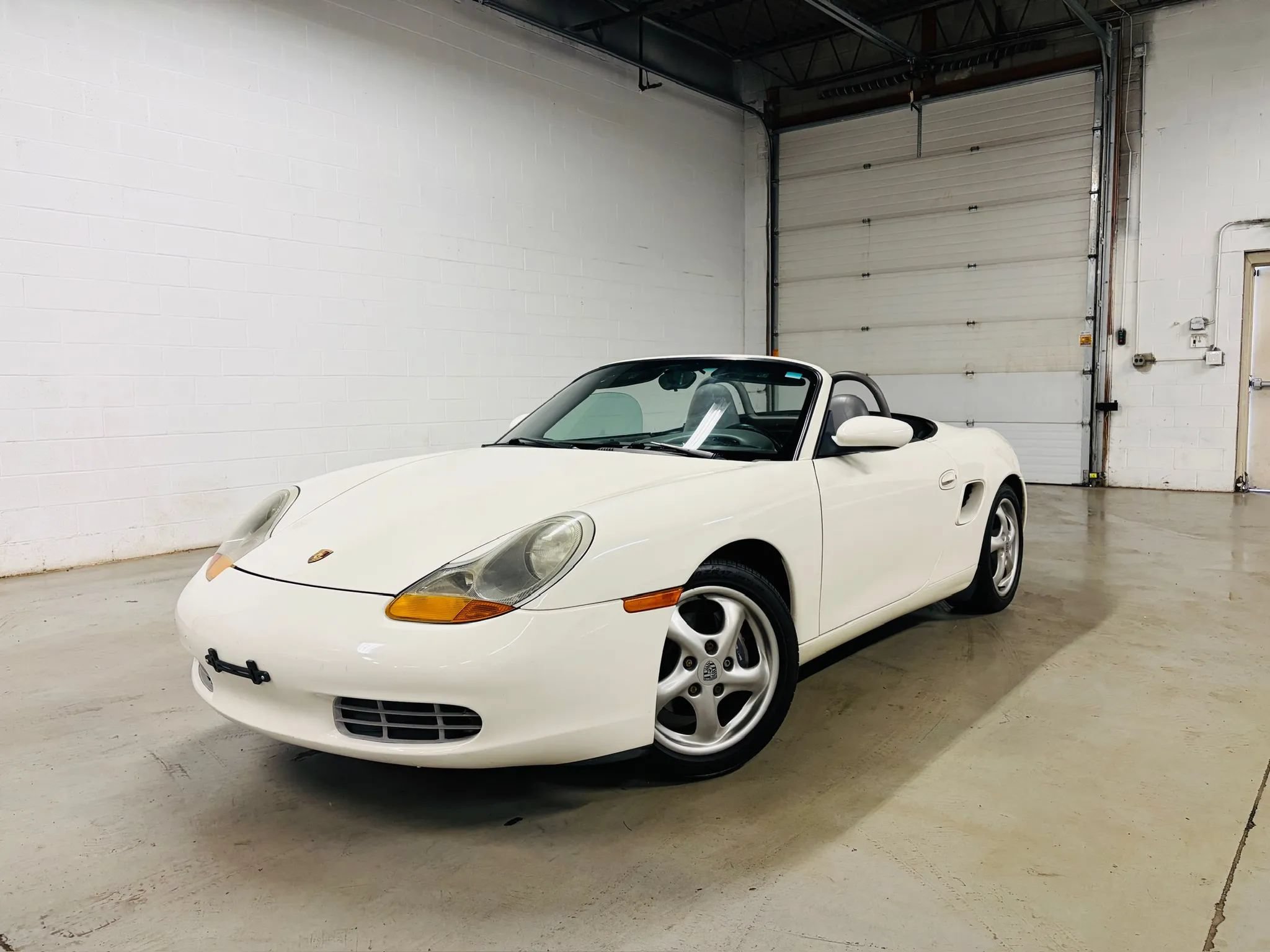 Used 2000 Porsche Boxster RWD image 1