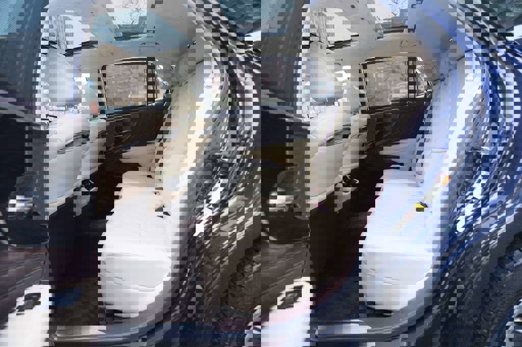 Used 2018 Lexus LS 500 AWD w/ Luxury Package image 23