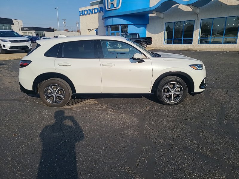 Used 2025 Honda HR-V EX-L image 6