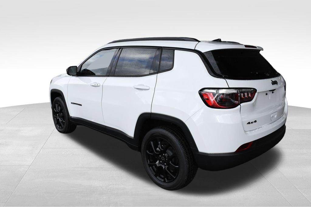 New 2026 Jeep Compass Latitude image 3