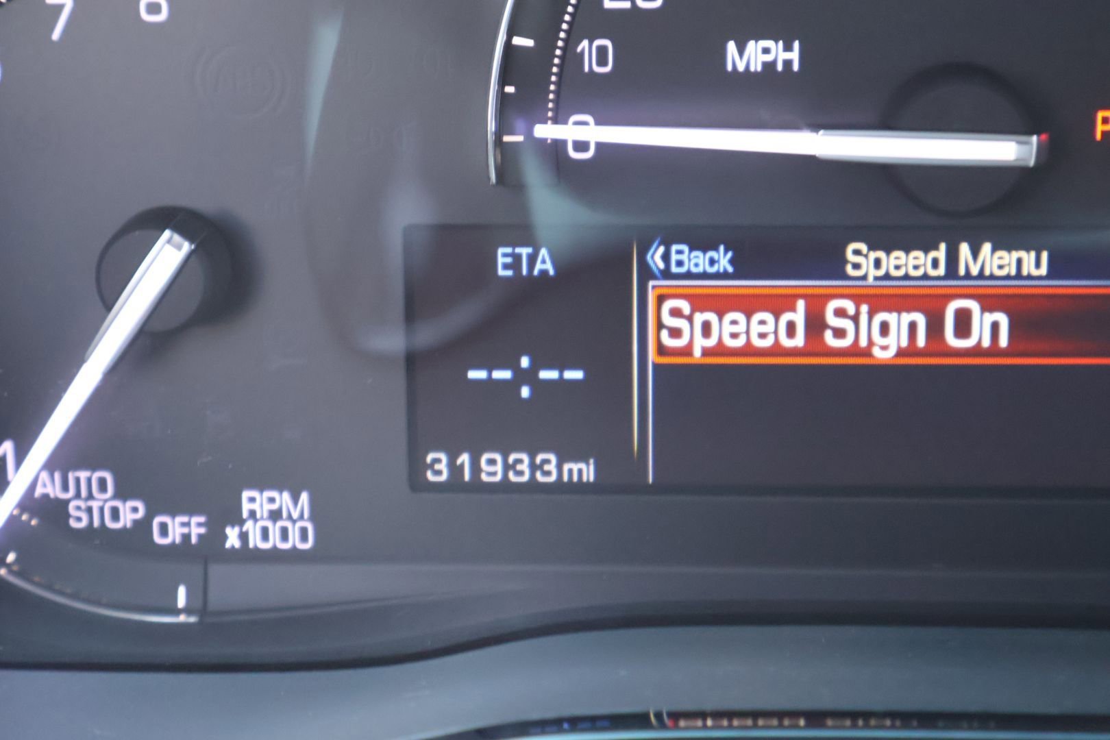 Used 2017 Cadillac XT5 Luxury w/ Driver Awareness Package FWD image 23
