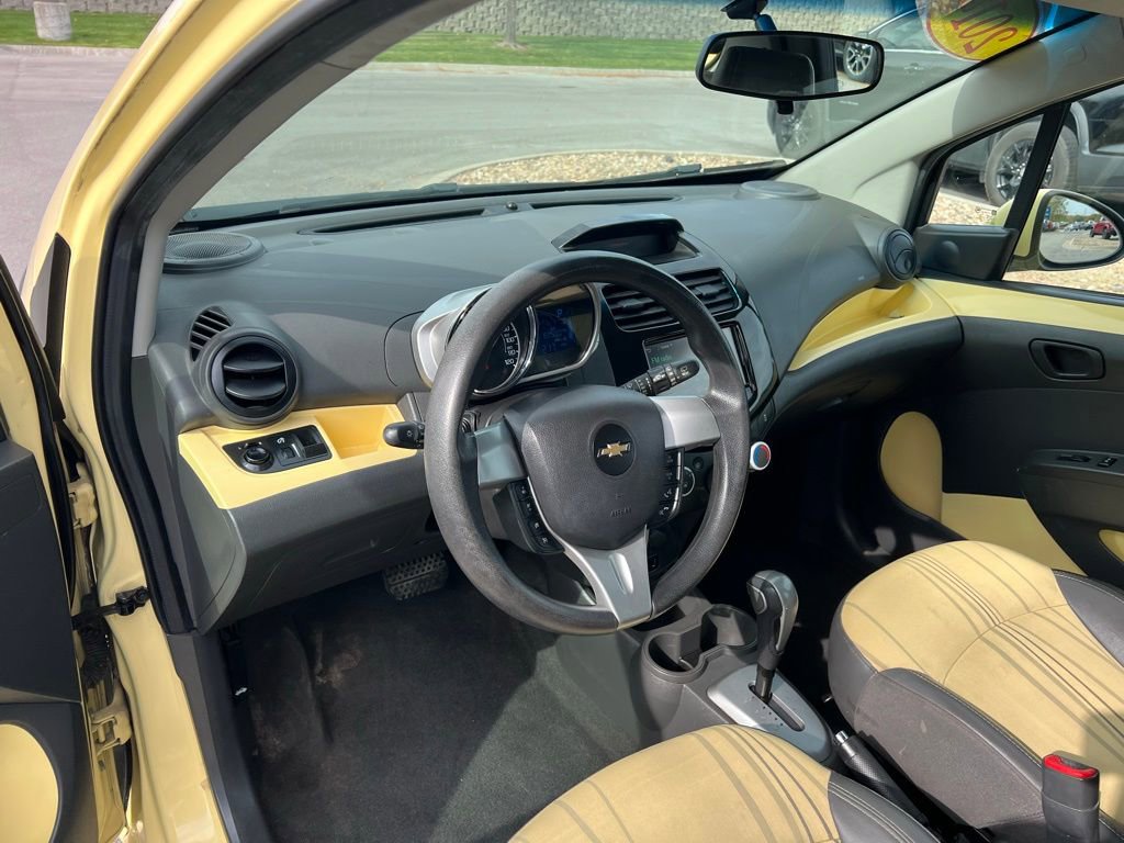 Used 2014 Chevrolet Spark LT image 15