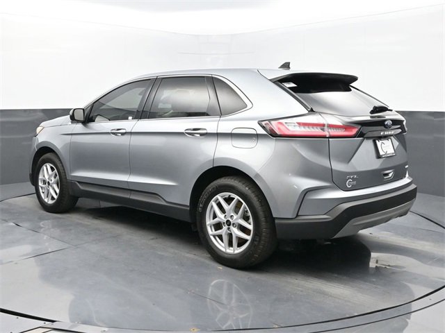 Used 2024 Ford Edge SEL image 3