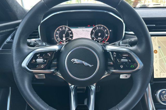 Used 2024 Jaguar XF R-Dynamic SE AWD/4WD image 22