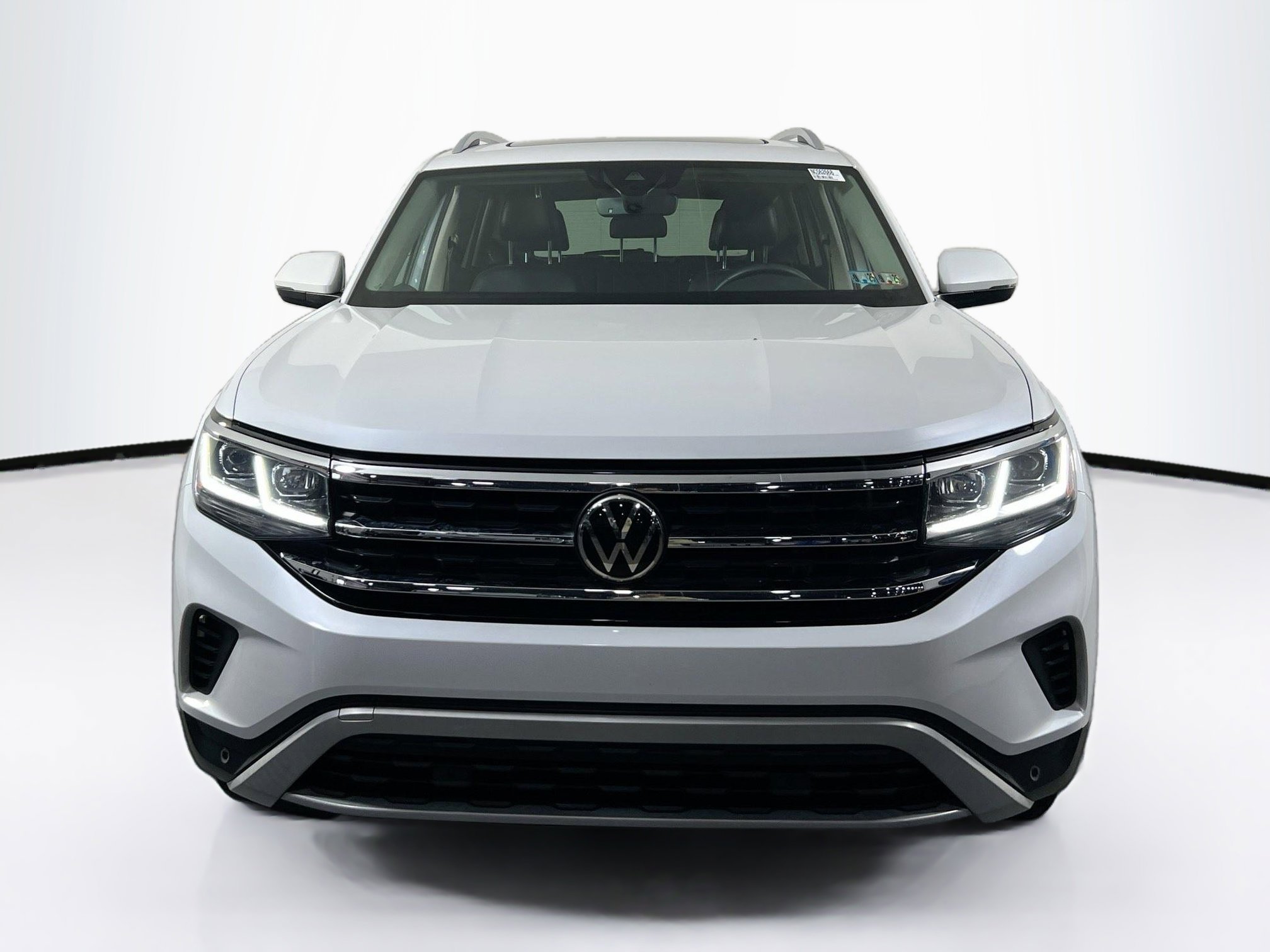 Used 2022 Volkswagen Atlas SEL image 2