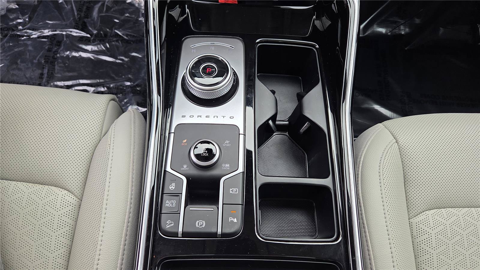 Certified 2023 Kia Sorento SX Prestige w/ Panoramic Sunroof Package AWD/4WD image 24