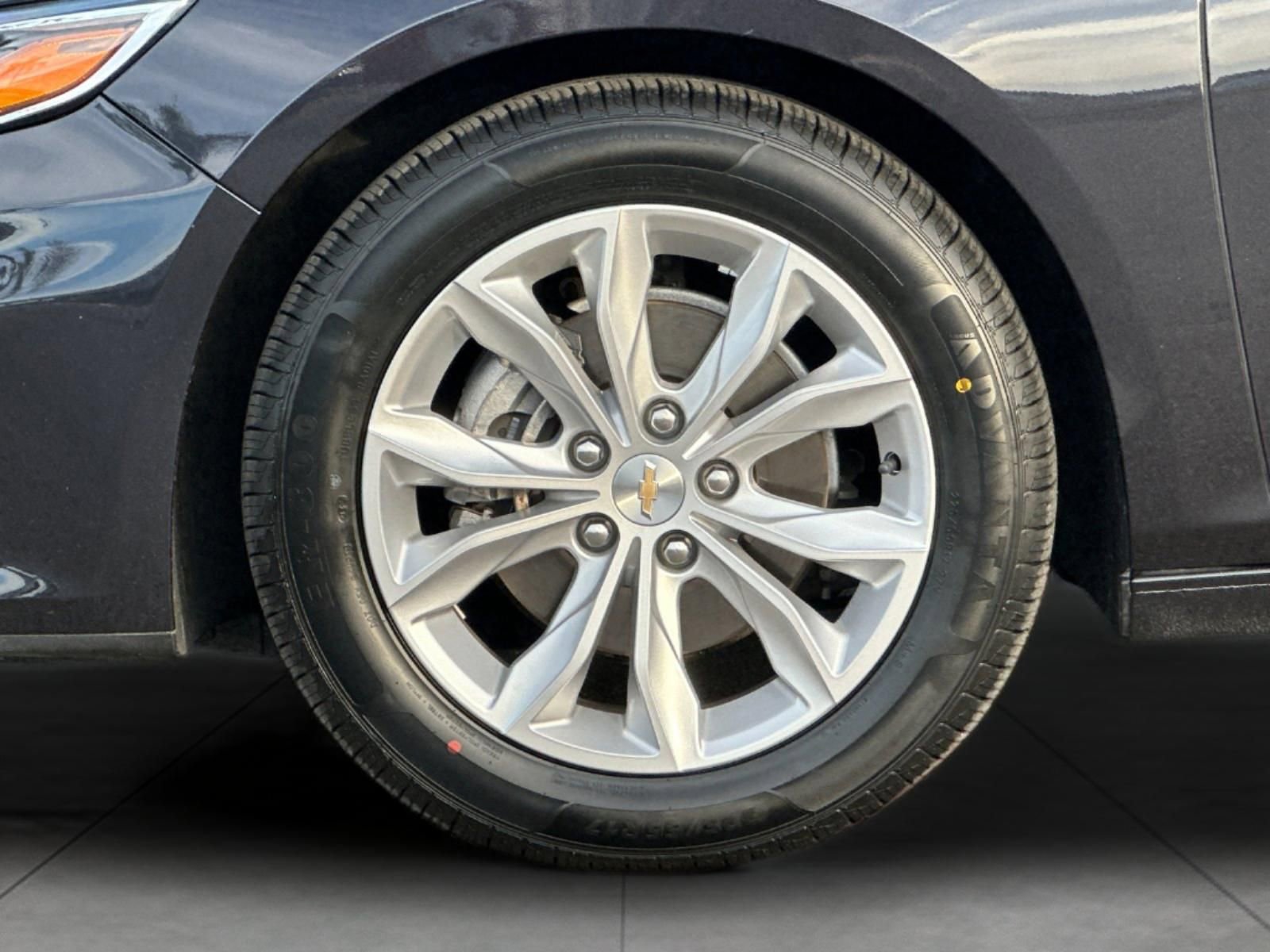 Used 2023 Chevrolet Malibu LT FWD image 23