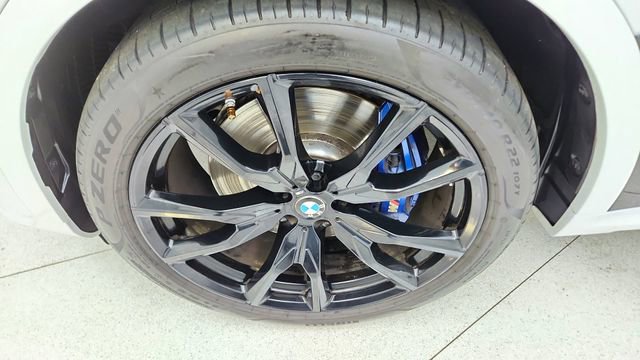 Used 2024 BMW X7 M60i w/ Executive Package image 61