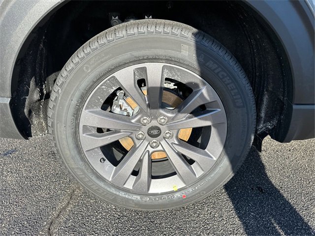 New 2026 Ford Explorer Active w/ Active Comfort Package image 13