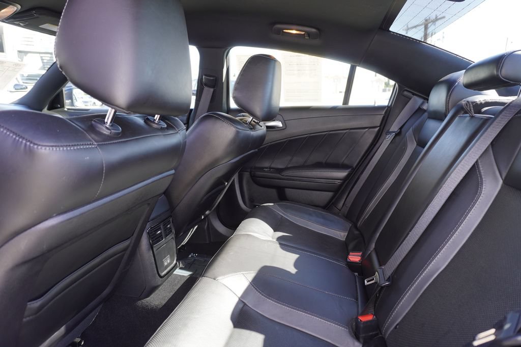 Used 2023 Dodge Charger SXT w/ Plus Group RWD image 8