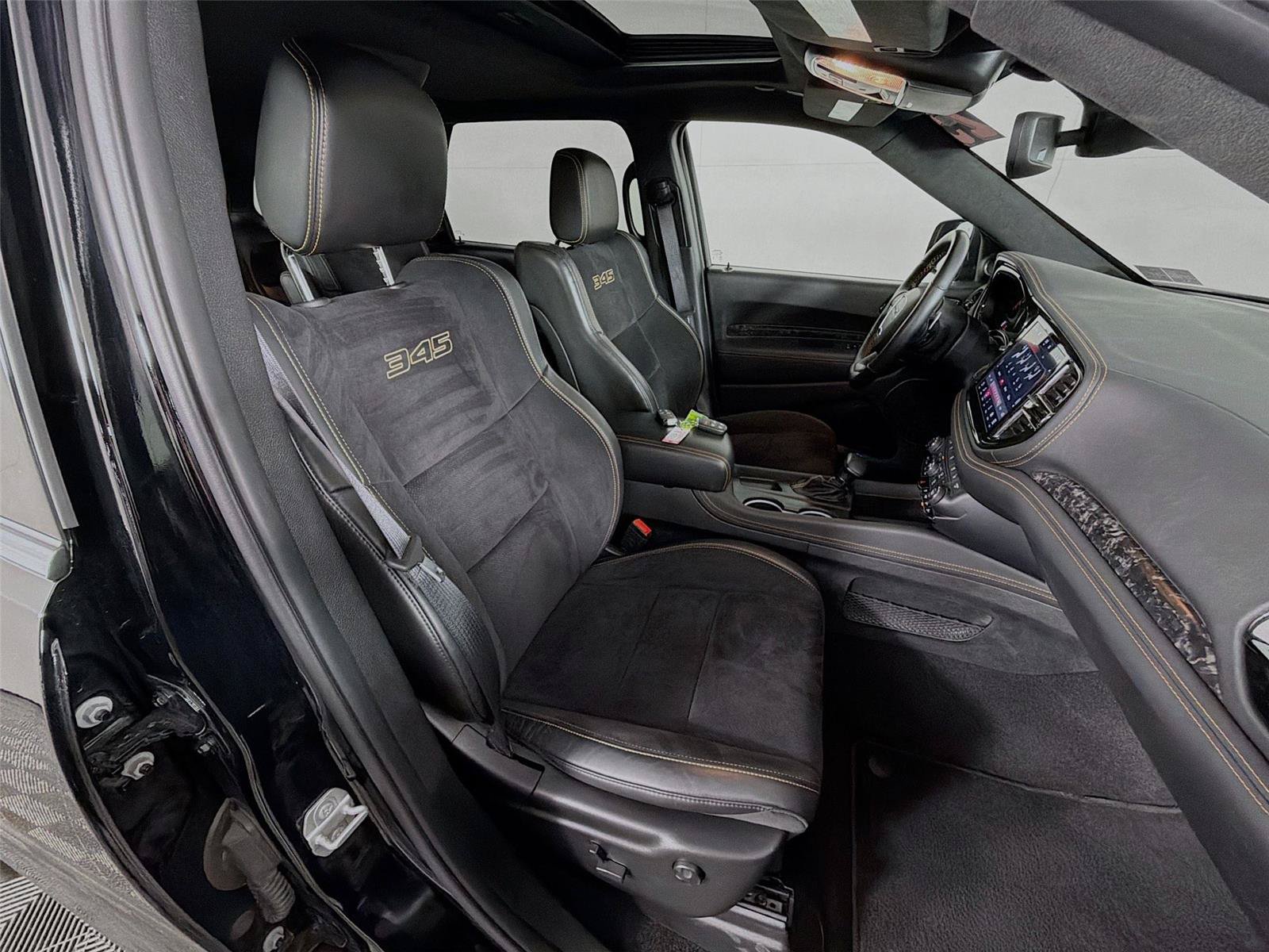 Used 2025 Dodge Durango R/T AWD/4WD image 31