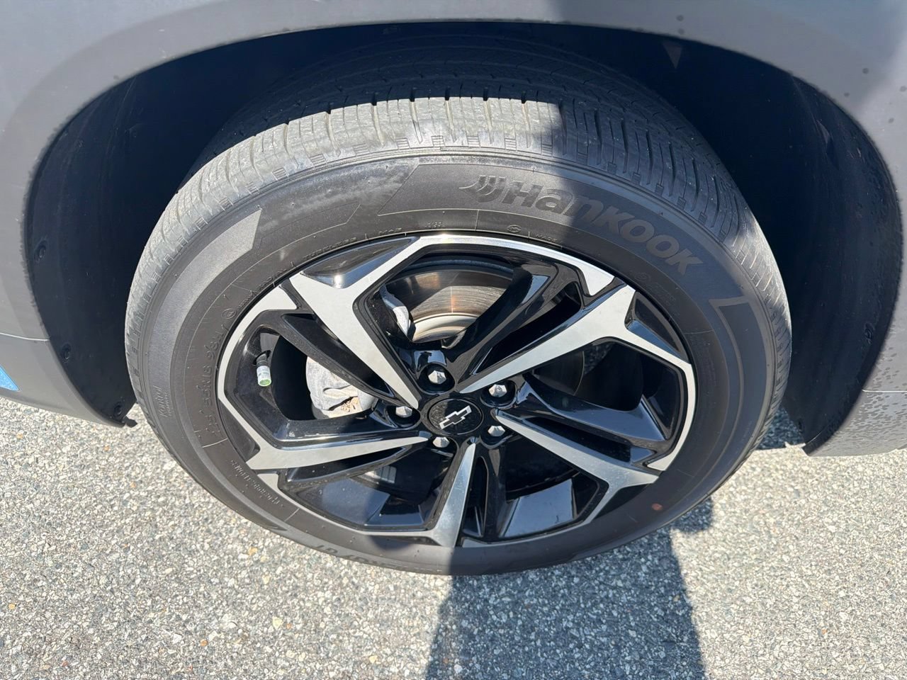 Used 2023 Chevrolet TrailBlazer RS w/ Sun and Liftgate Package FWD image 13