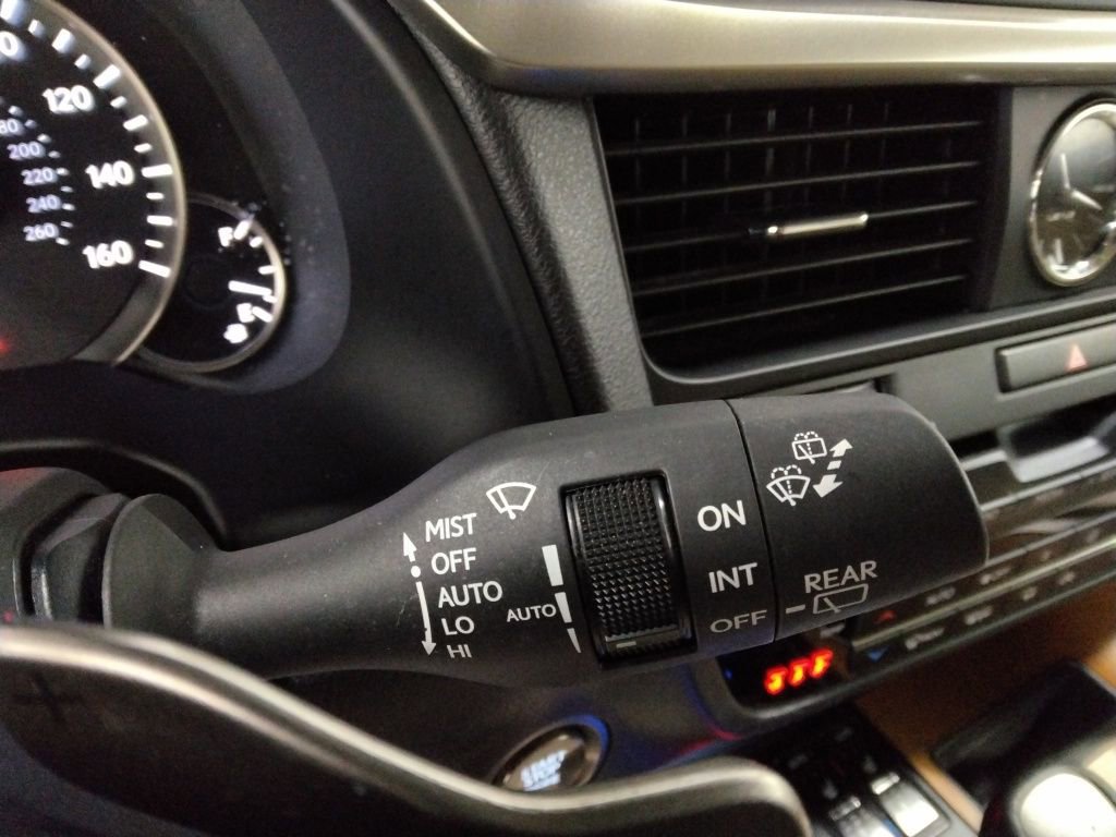 Used 2022 Lexus RX 350 350 w/ Premium Package image 16