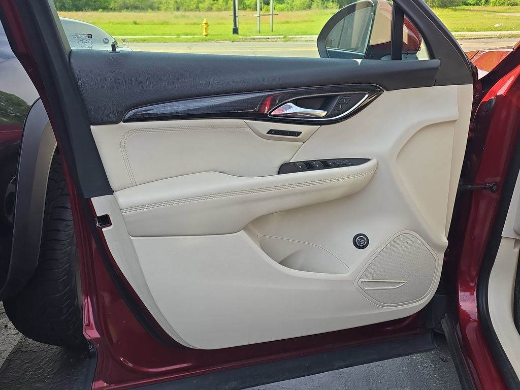 Used 2021 Buick Envision Essence AWD/4WD image 7
