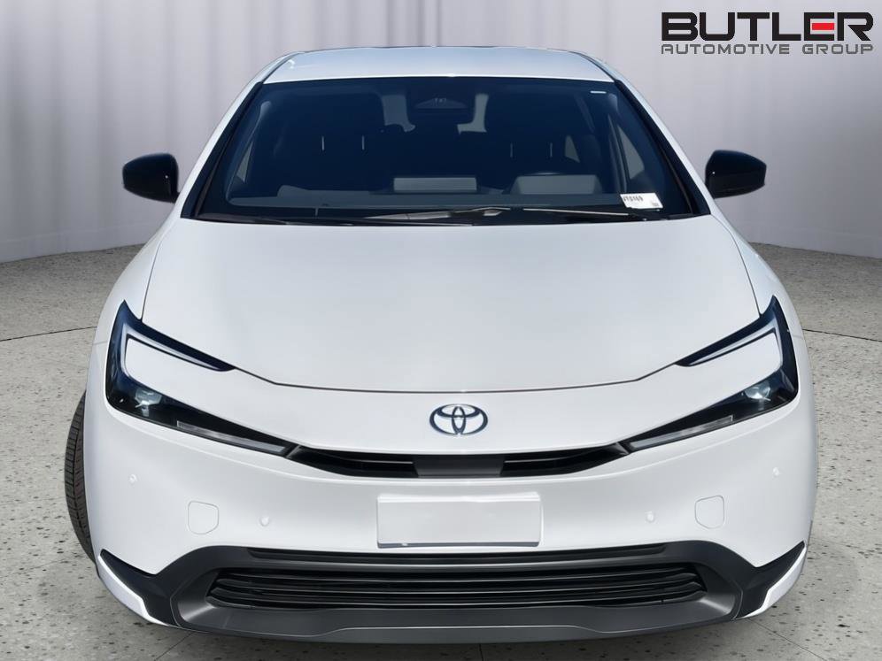 Certified 2025 Toyota Prius LE image 8