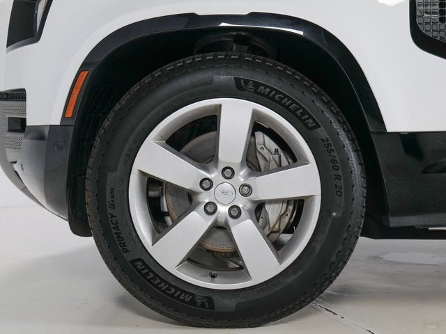 Used 2025 Land Rover Defender 90 X-Dynamic SE AWD/4WD image 9