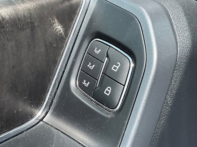 Used 2022 Ford F150 Lariat image 32
