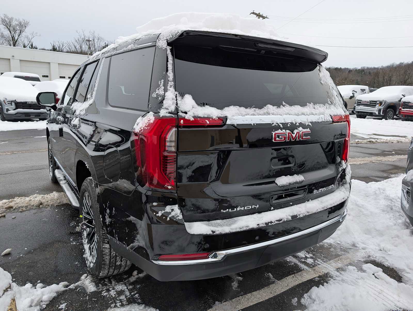 New 2026 GMC Yukon Elevation image 9