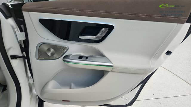 Used 2025 Mercedes-Benz EQE 350+ Sedan w/ Driver Assistance Package image 30