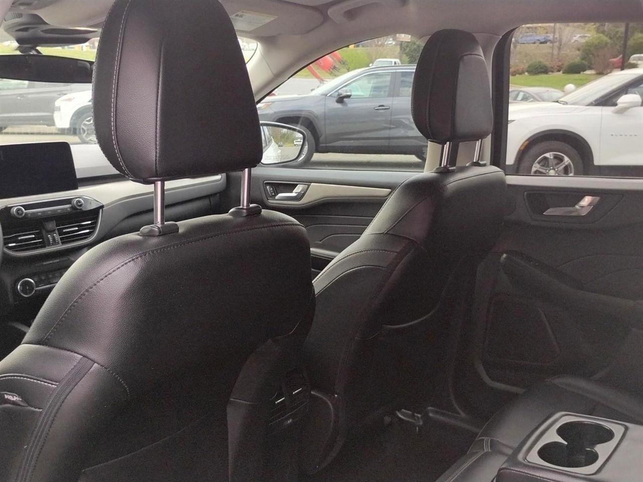 Used 2022 Ford Escape SEL w/ Technology Package image 14