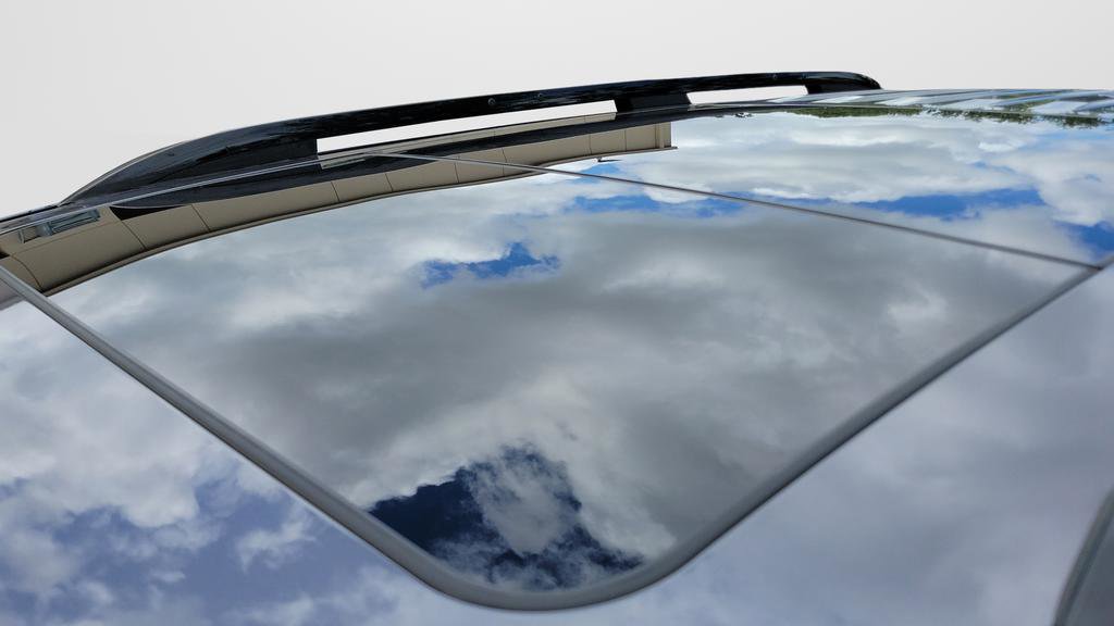 Used 2023 Honda Pilot Elite image 6