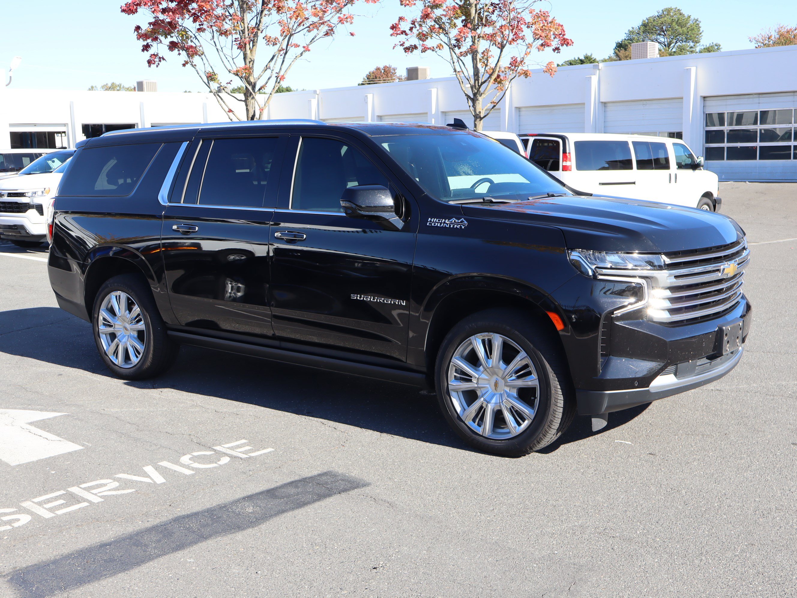 Used 2024 Chevrolet Suburban High Country w/ Advanced Technology Package AWD/4WD image 14