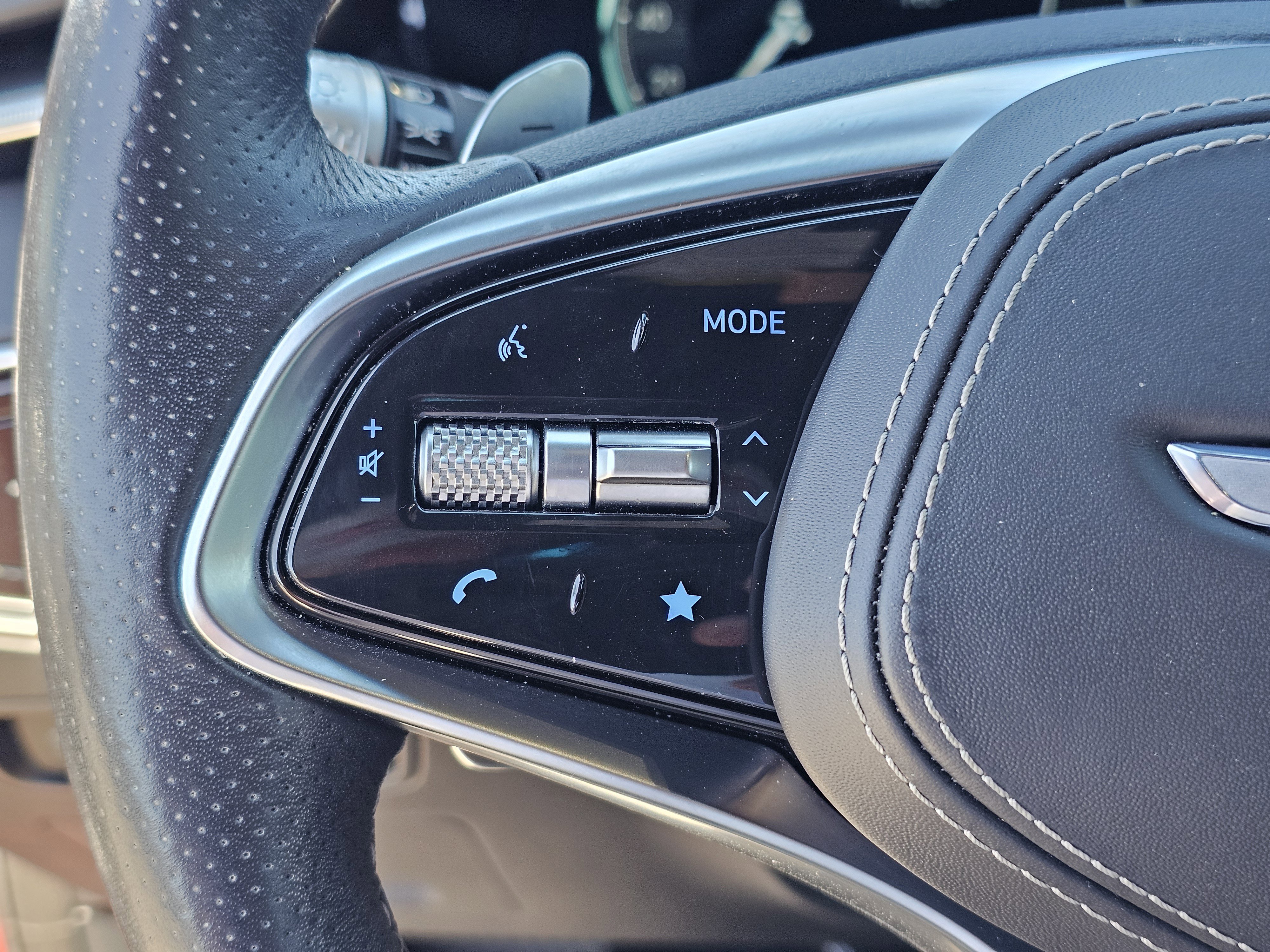 Used 2022 Genesis GV70 3.5T Sport w/ Sport Prestige Package image 20