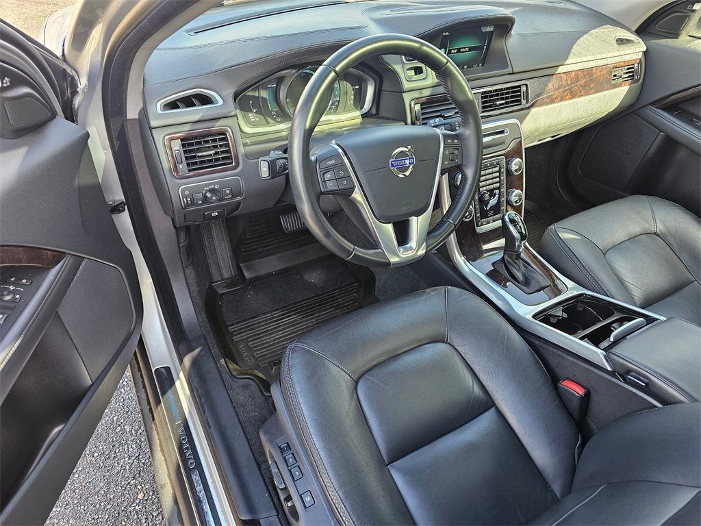 Used 2016 Volvo XC70 T5 Premier w/ Proximity Package image 15