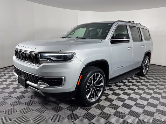 Used 2023 Jeep Wagoneer Series II w/ Premium Group I AWD/4WD image 6
