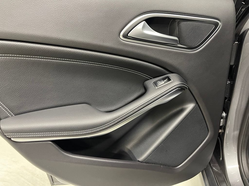 Certified 2020 Mercedes-Benz GLA 250 4MATIC image 24