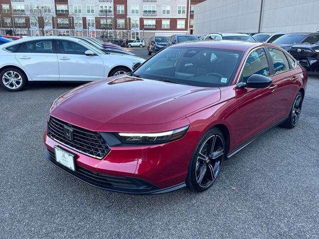 Used 2024 Honda Accord Sport image 1