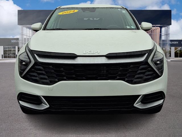 Certified 2024 Kia Sportage LX image 2